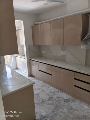 Bathroom in 6+ BHK Villa at Sector 46 – for Sale