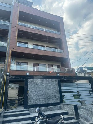 6+ BHK Villa For Sale in RWA Apartments Sector 41, Sector 41