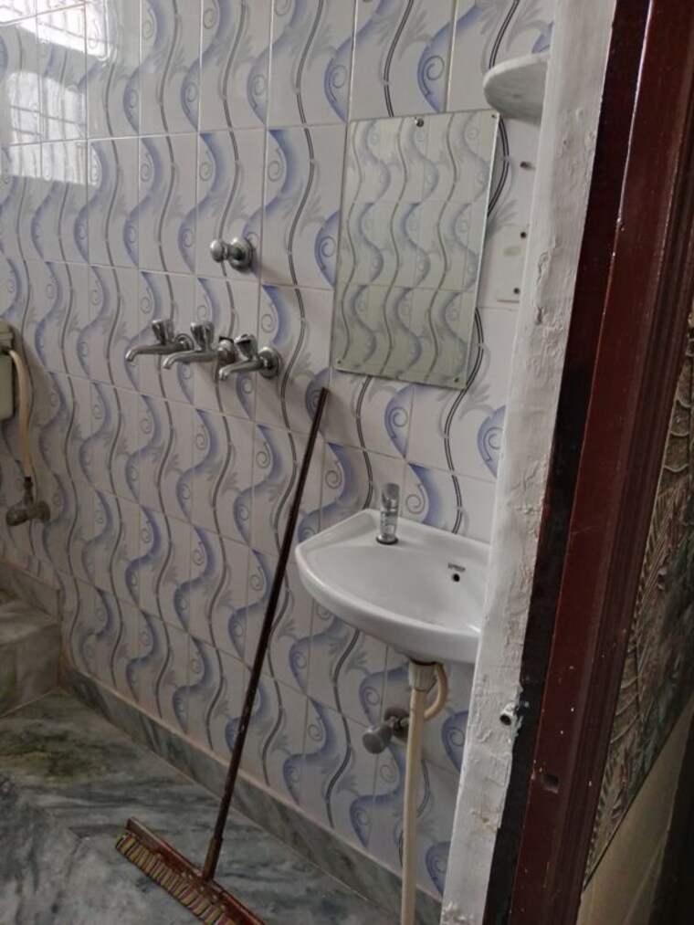 Bathroom, sector 6 2 Bedroom 1062 Sq.Ft. Builder Floor In Sector 6 Panipat 9808120