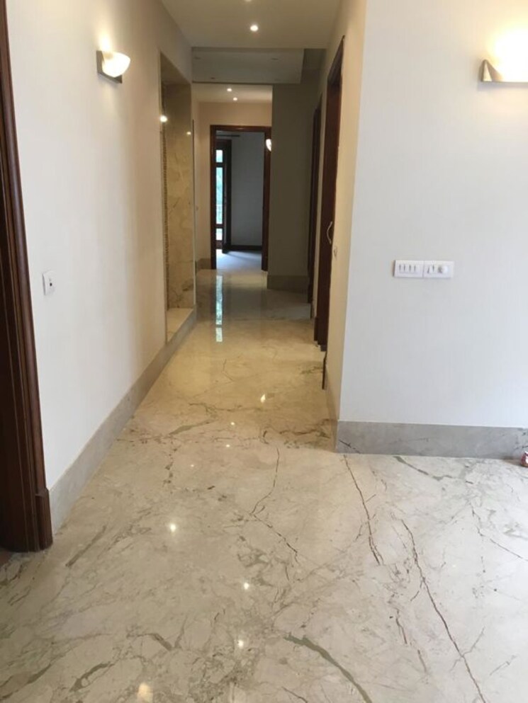 Room, vasant vihar 4 Bedroom 4500 Sq.Ft. Apartment In Vasant Vihar Delhi 9808122