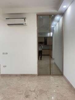 3 BHK + Pooja Room,Servant Room,Extra Room Apartment For Rent in Emaar Gurgaon Greens