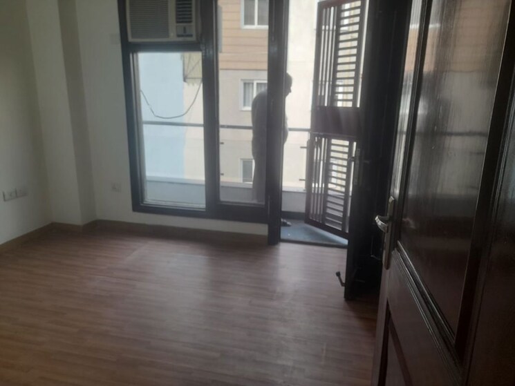 undefined, kailash colony 3 Bedroom 160 Sq.Yd. Builder Floor In Kailash Colony Delhi 9808139