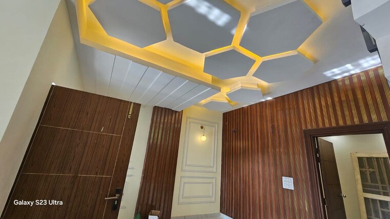 Bathroom, sahastradhara road 3 Bedroom 90 Sq.Yd. Villa In Sahastradhara Road Dehradun 9808150