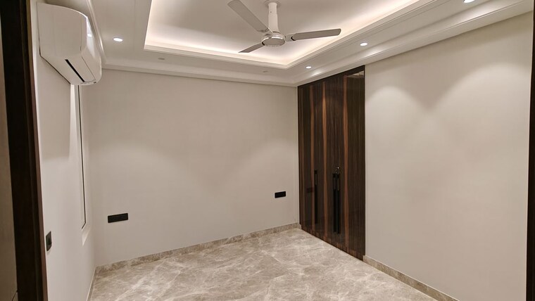 Room, panchsheel park 3 Bedroom 2700 Sq.Ft. Builder Floor In Panchsheel Park Delhi 9808158