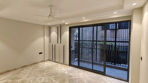 Room in 3 BHK Builder Floor at Panchsheel Park – for Rent