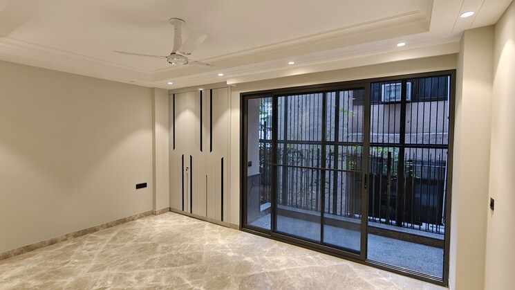 Room, panchsheel park 3 Bedroom 2700 Sq.Ft. Builder Floor In Panchsheel Park Delhi 9808158