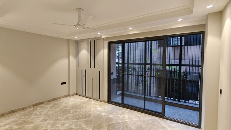 Room, panchsheel park 3 Bedroom 2700 Sq.Ft. Builder Floor In Panchsheel Park Delhi 9808158