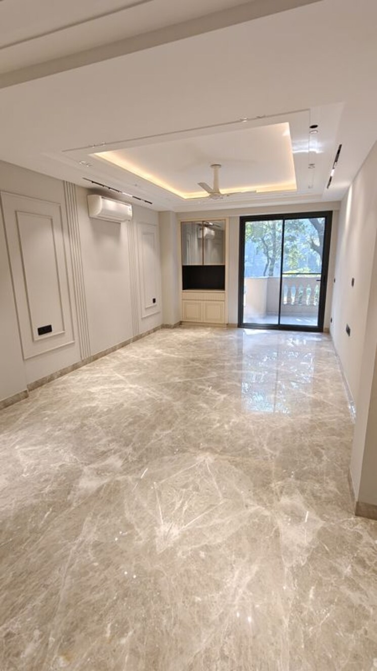 Room, panchsheel park 3 Bedroom 2700 Sq.Ft. Builder Floor In Panchsheel Park Delhi 9808158