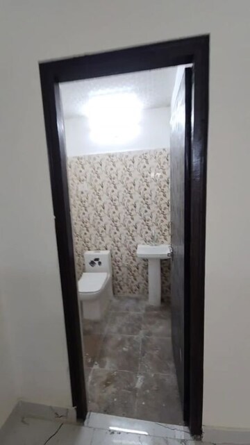 Attached Bathroom in 2 BHK Apartment at Sector 74 – for Rent