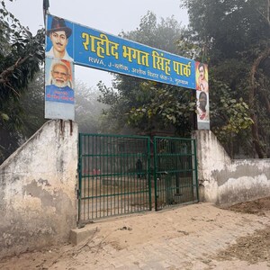 5 BHK Independent House – Exterior View View at Ashok Vihar Phase Iii - for Sale