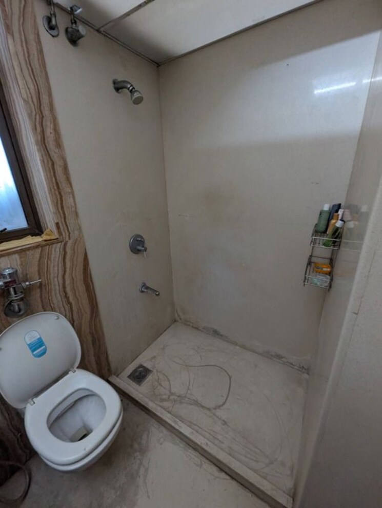 Bathroom, ghatkopar west Pg For Boys In Ghatkopar West 9808187