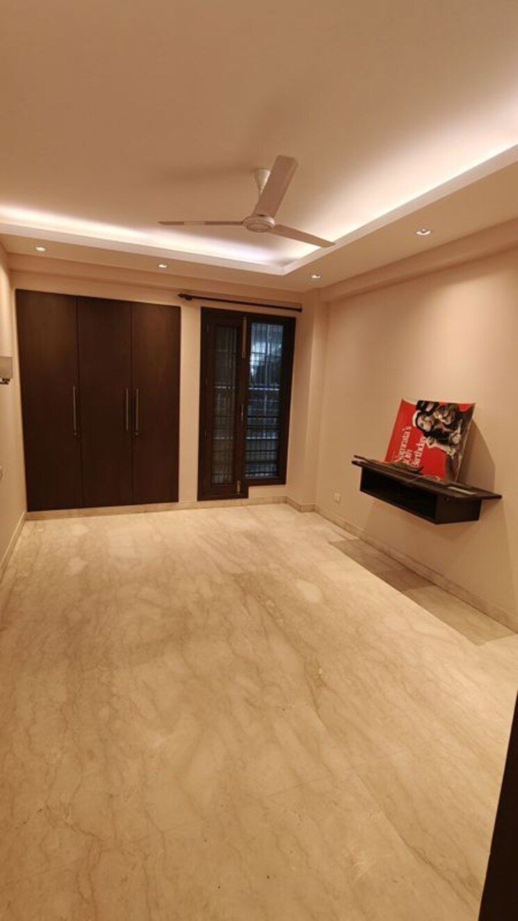 Room, panchsheel enclave 3 Bedroom 2500 Sq.Ft. Builder Floor In Panchsheel Enclave Delhi 9808189