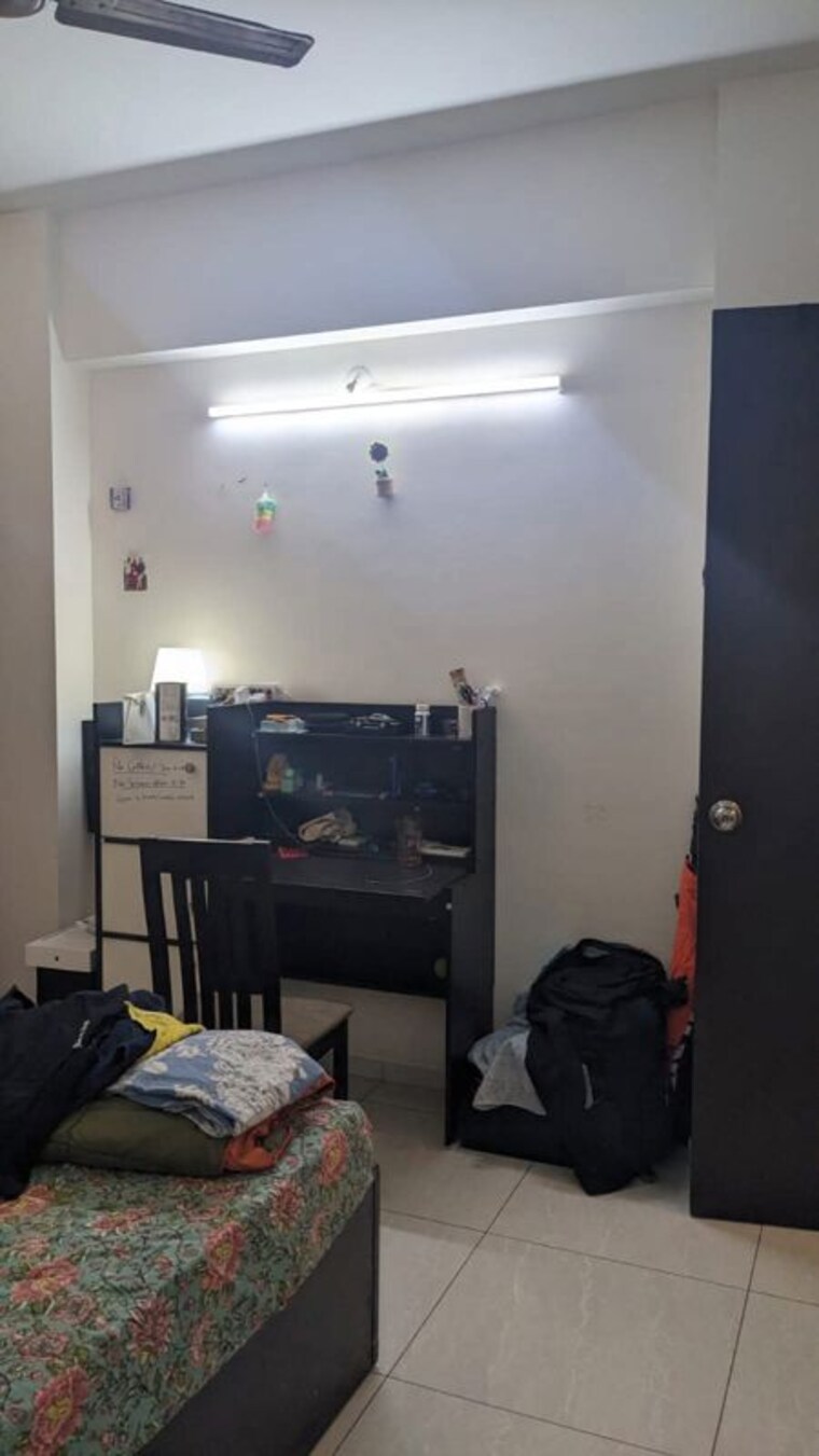 Room, andheri east Pg For Boys In Andheri East 9808192