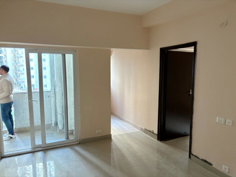 Room, amrapali-dream-valley 1 Bedroom 585 Sq.Ft. Apartment In Tech Zone 4 Greater Noida Greater Noida 9808211