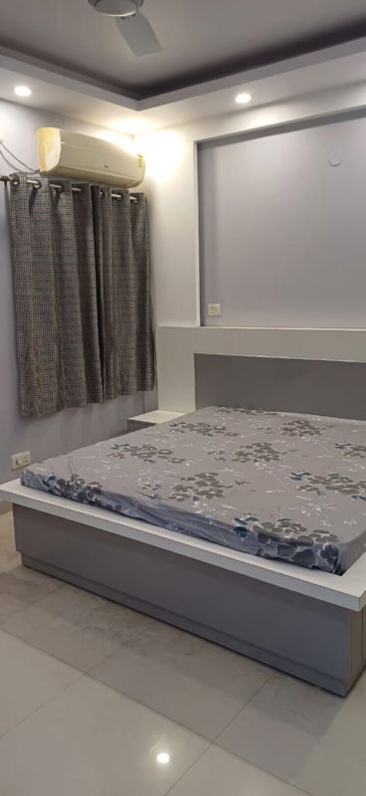 Bedroom, purvanchal-royal-park 3 Bedroom 1950 Sq.Ft. Apartment In Sector 137 Noida 9808212