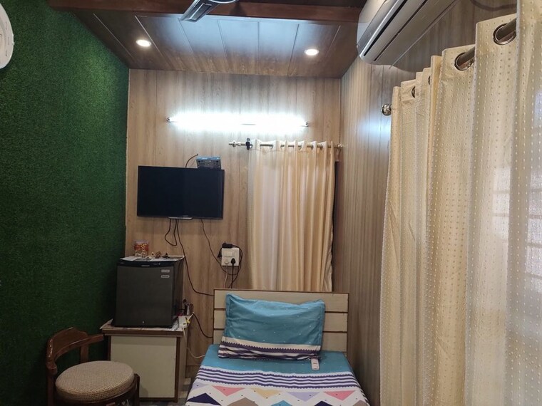 Living Room, sector 8 Studio 300 Sq.Ft. Independent House In Sector 8 Chandigarh 9808225