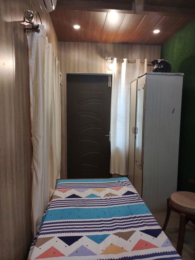 Bedroom, sector 8 Studio 300 Sq.Ft. Independent House In Sector 8 Chandigarh 9808225