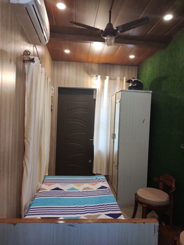 Bedroom, sector 8 Studio 300 Sq.Ft. Independent House In Sector 8 Chandigarh 9808225