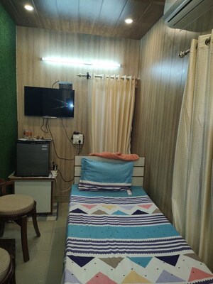 Bedroom in Studio Independent House at Sector 8 – for Rent