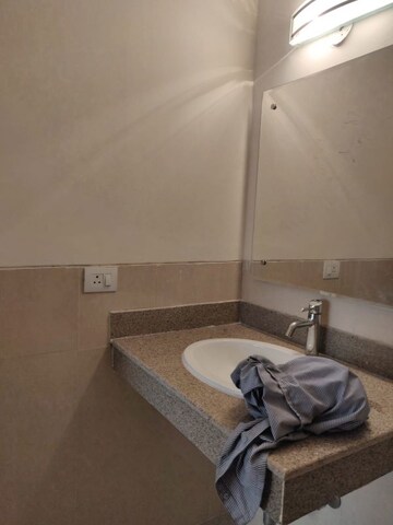 Furnished Amenities in 3 BHK Apartment at Emaar Palm Premier, Sector 77 – for Rent