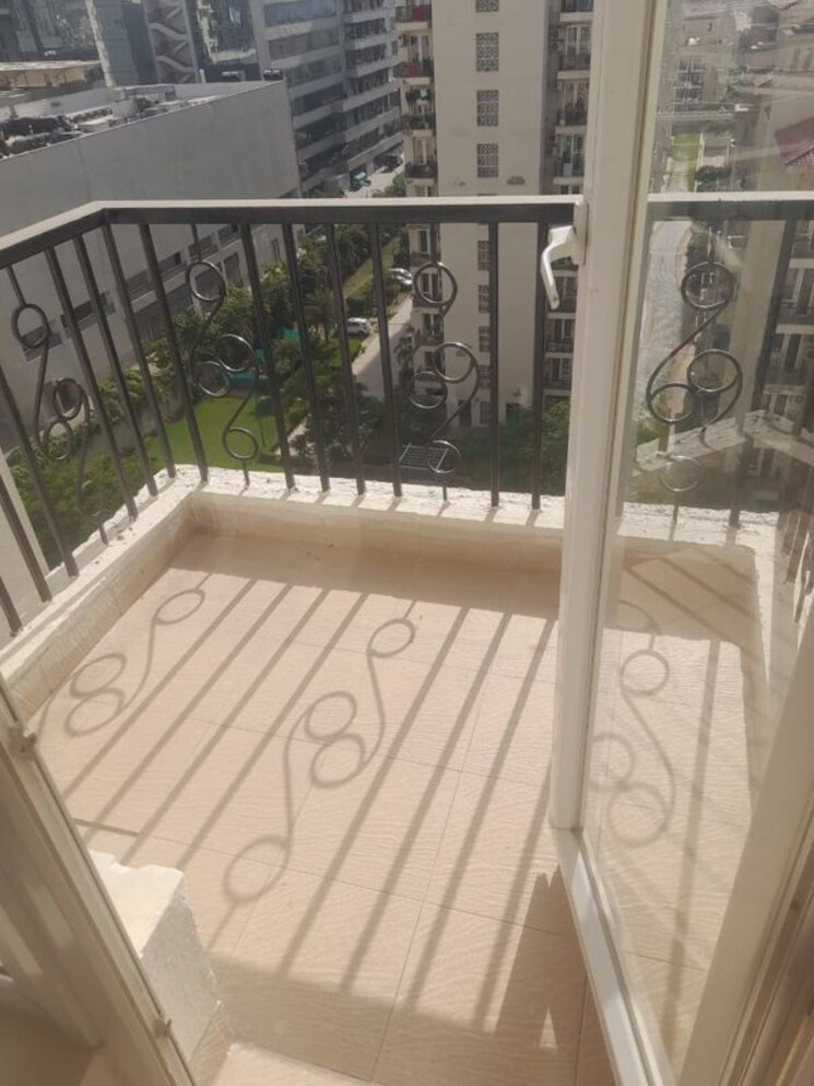 Balcony, emaar-emerald-estate 2 Bedroom 1020 Sq.Ft. Apartment In Sector 65 Gurgaon 9808265