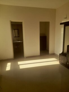 2 BHK + Servant Room,Study Room Apartment For Rent in Emaar Emerald Estate