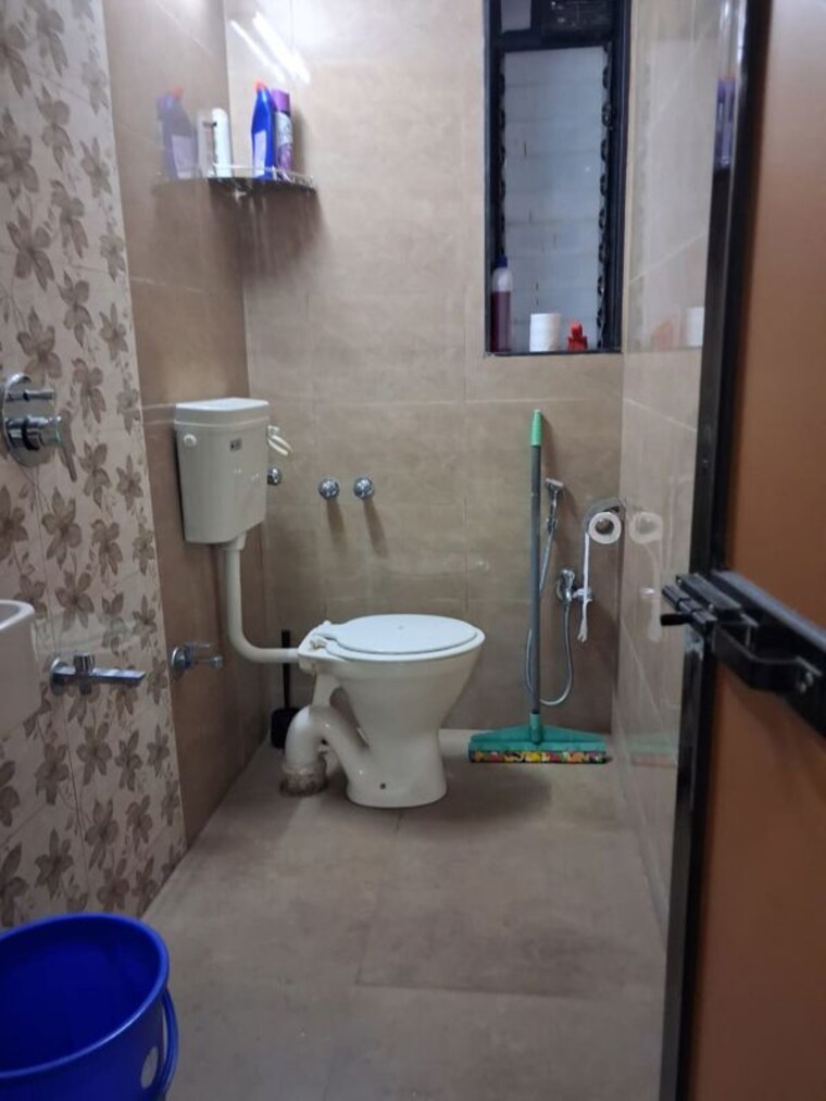Bathroom, satellite-royale 1 Bedroom 650 Sq.Ft. Apartment In Goregaon East Mumbai 9808293