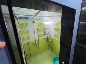 Team Area in 2 BHK Apartment at RNA Regency Park, Kandivali West – for Rent