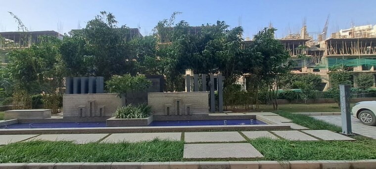Garden, bestech-park-view-altura 4 Bedroom 2150 Sq.Ft. Apartment In Sector 79 Gurgaon 9808280