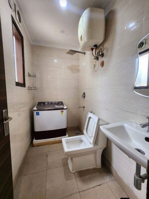 Bathroom in 1 BHK Apartment at Saket – for Rent