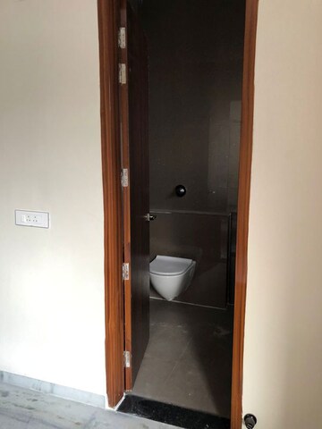 Furnished Amenities in 3 BHK Independent House at North Mullanpur – for Rent