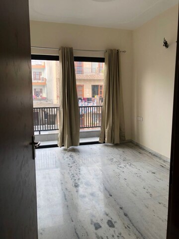 Room in 3 BHK Independent House at North Mullanpur – for Rent