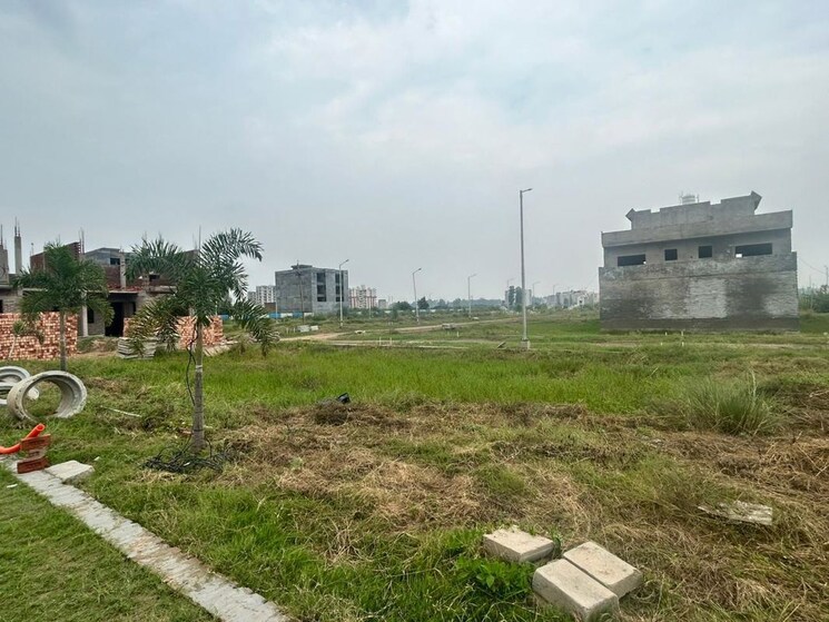 undefined, alaknanda-maxxus-eden-estate  124 Sq.Yd. Plot In Ghazipur Zirakpur 9808332