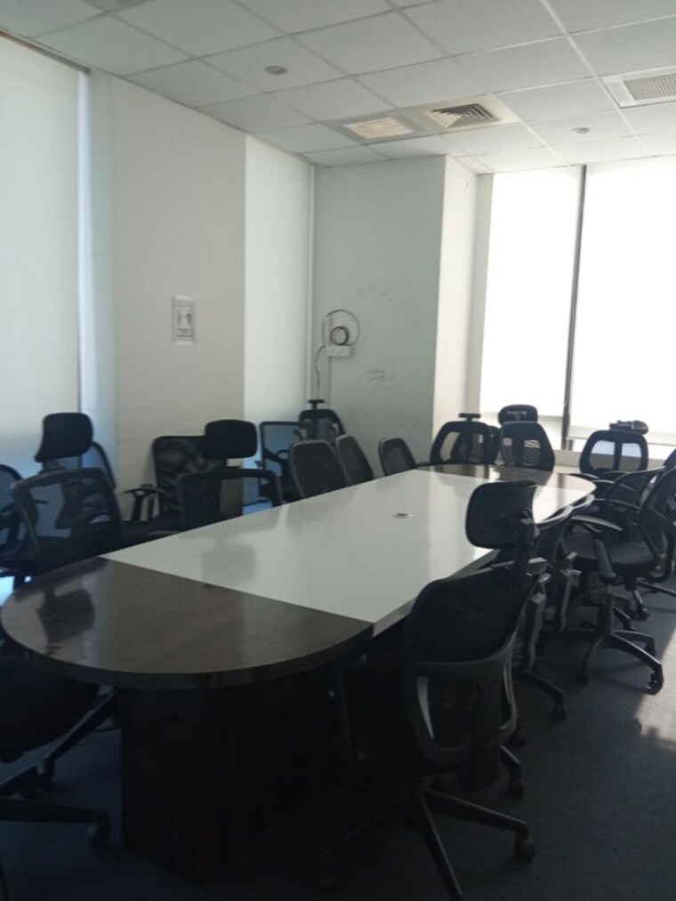 Team Area, platinum-techno-park Commercial Office Space 5500 Sq.Ft. In Vashi Sector 30 Navi Mumbai 9808343