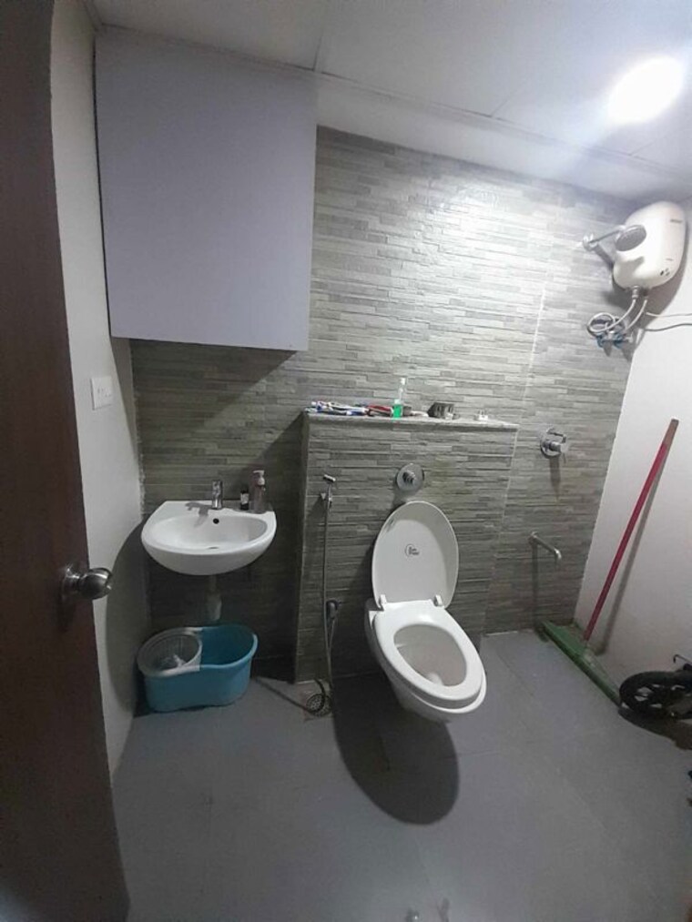 Team Area, lodha-regalia 1 Bedroom 720 Sq.Ft. Apartment In Dombivli East Thane 9808346