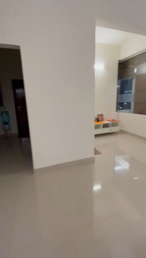 Room in 4 BHK Apartment at NCC Urban Gardenia, Gachibowli – for Rent