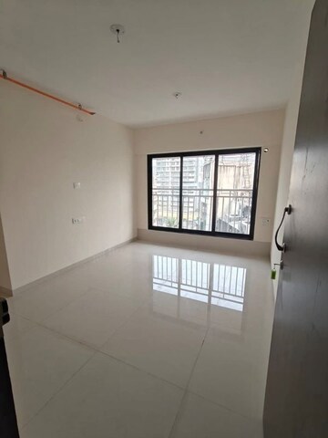 Room in 2 BHK Apartment at Tilak Nagar Building, Tilak Nagar – for Rent