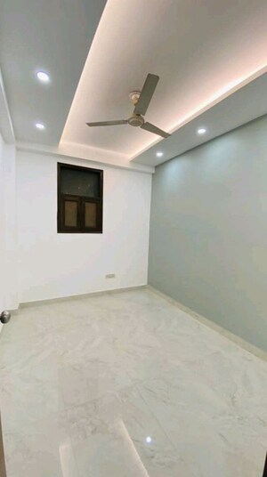 Room in 2 BHK Builder Floor at Chattarpur – for Rent