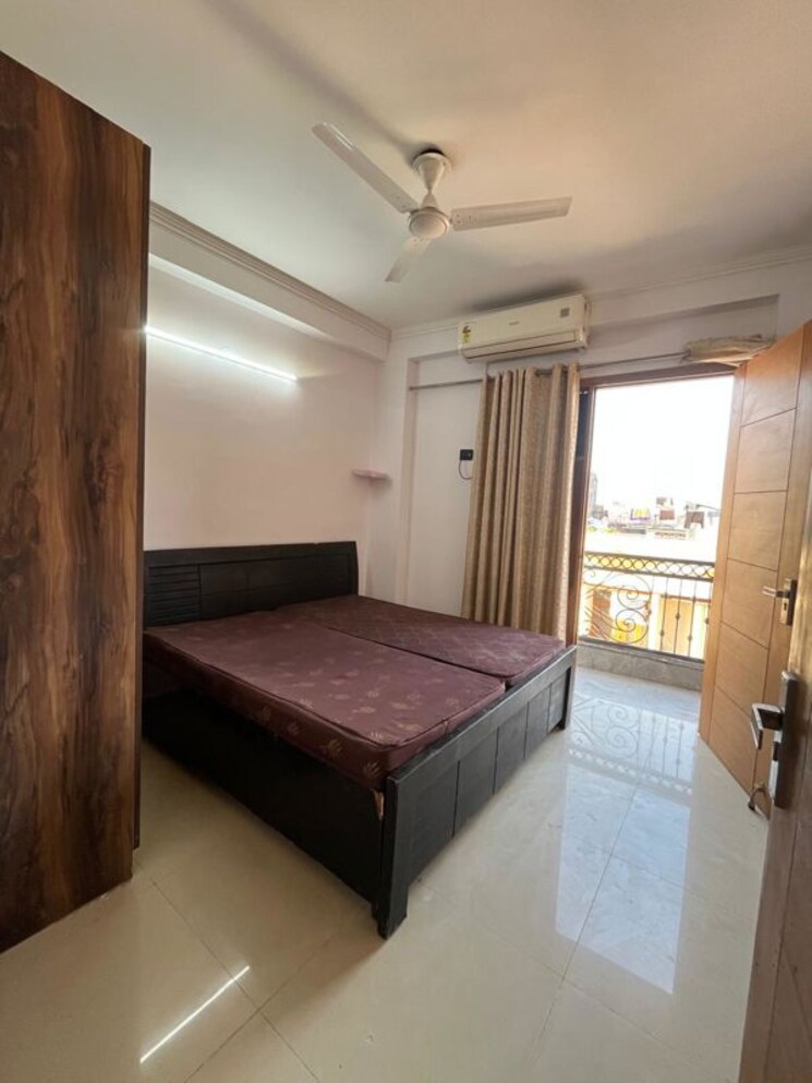 Bedroom, saket 1 Bedroom 650 Sq.Ft. Builder Floor In Saket Delhi 9808385