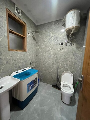 Bathroom in 1 BHK Builder Floor at Saket – for Rent