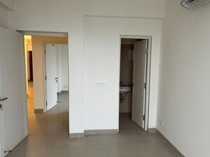 Room in 3 BHK Apartment at Emaar Emerald Estate, Sector 65 – for Rent