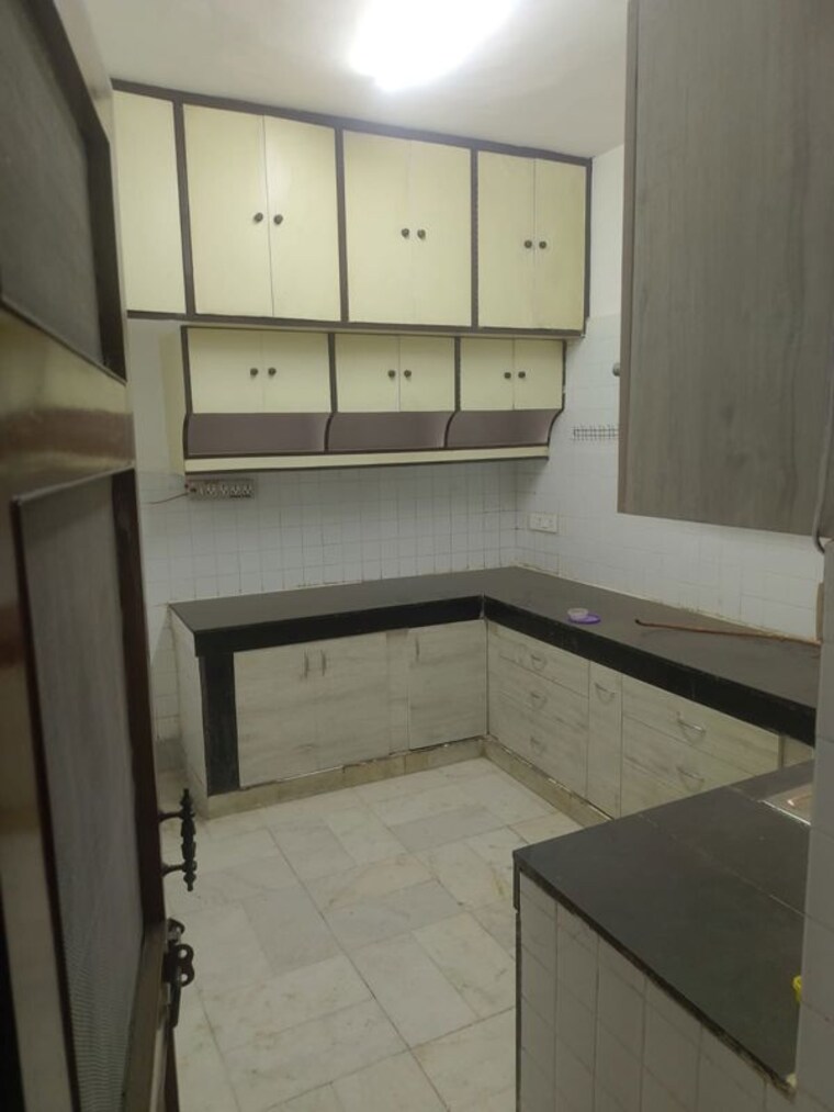 Kitchen, vasant kunj 3 Bedroom 1700 Sq.Ft. Apartment In Vasant Kunj Delhi 9808399