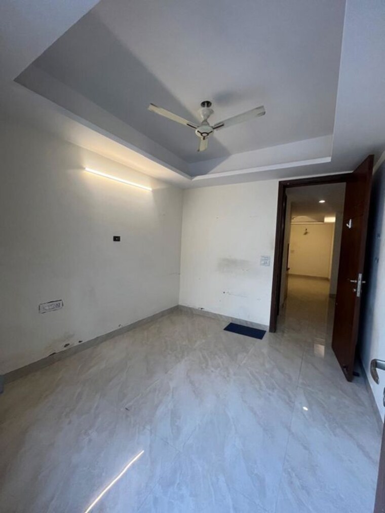 Room, saket 1 Bedroom 600 Sq.Ft. Builder Floor In Saket Delhi 9808407