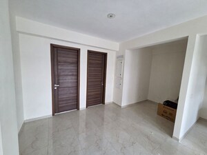 Room in 3.5 BHK Builder Floor at Smart World Gems, Sector 89 – for Sale