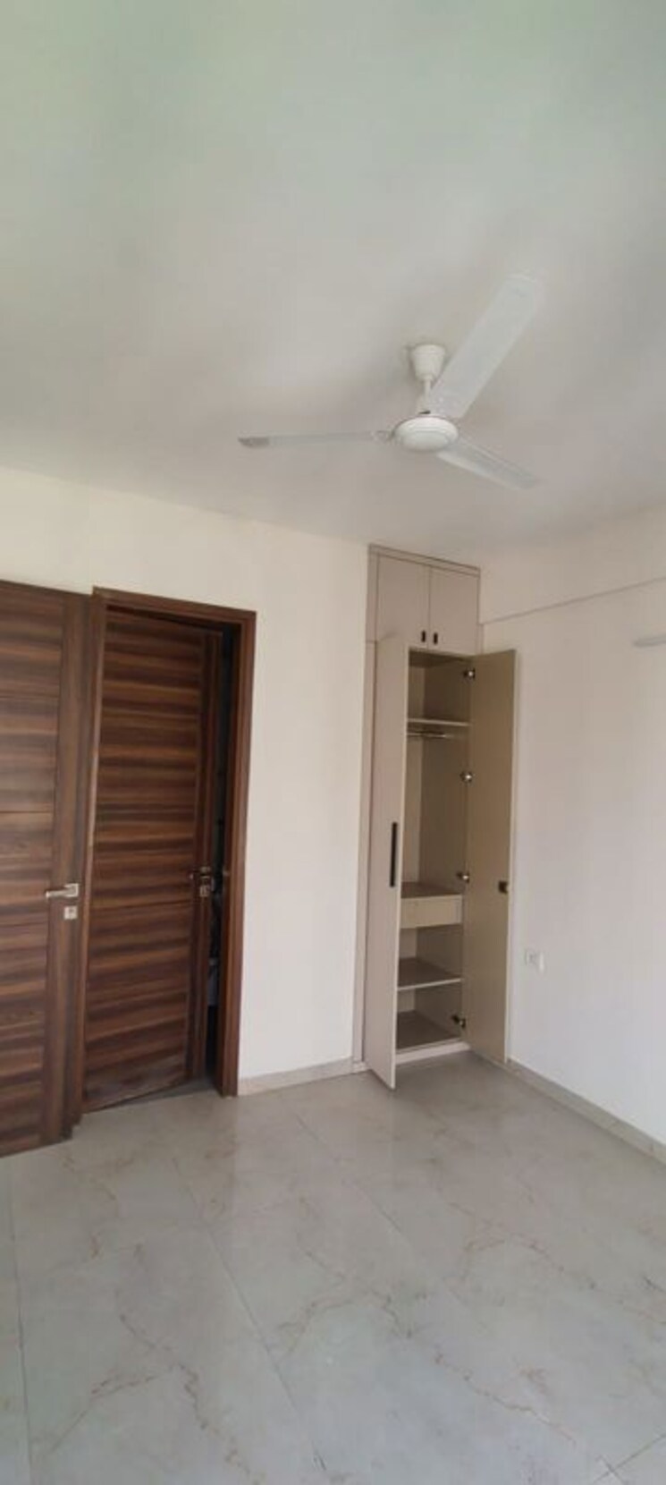 Room, smart-world-gems 2.5 Bedroom 1194 Sq.Ft. Builder Floor In Sector 89 Gurgaon 9808424