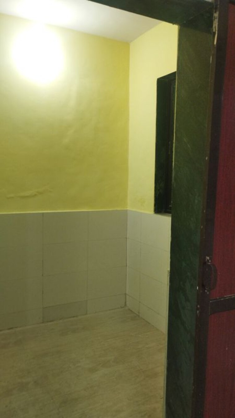 Bathroom, dombivli east 1 RK 350 Sq.Ft. Apartment In Dombivli East Thane 9808433