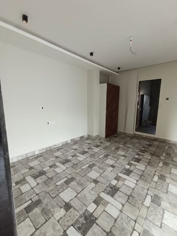 Room in 3 BHK Apartment at Sher E Punjab, Andheri East – for Rent