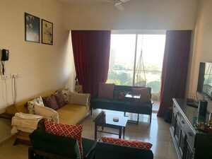 2 BHK Apartment For Rent in L&T Crescent Bay T2, Parel