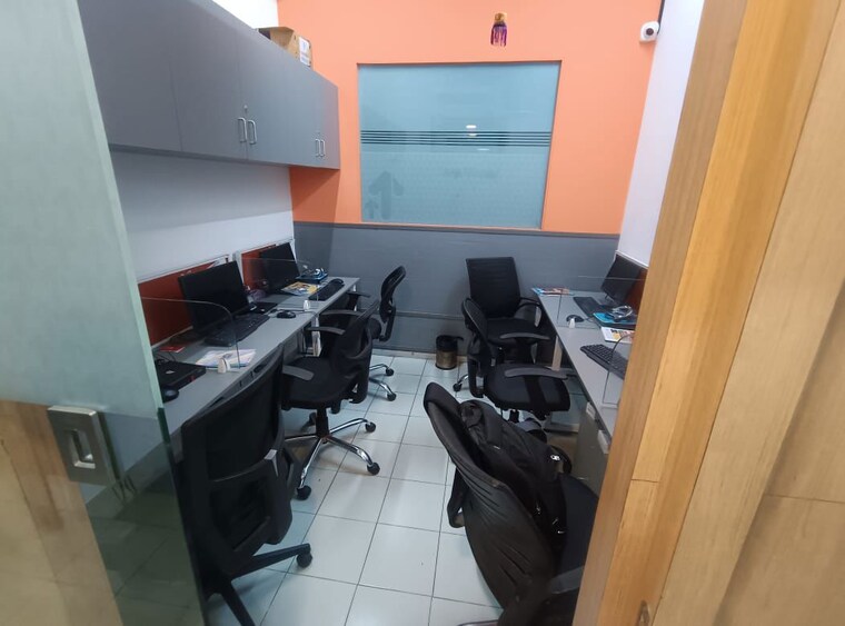 Team Area, rupa-solitaire Commercial Office Space 3600 Sq.Ft. In Kopar Khairane Navi Mumbai 9808456