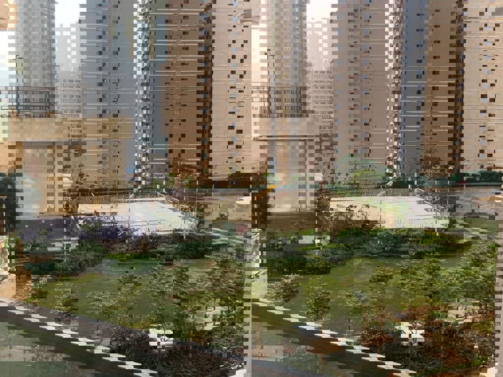 2 BHK + Servant Room 1170 Sq.Ft. Apartment in L&T Crescent Bay T2